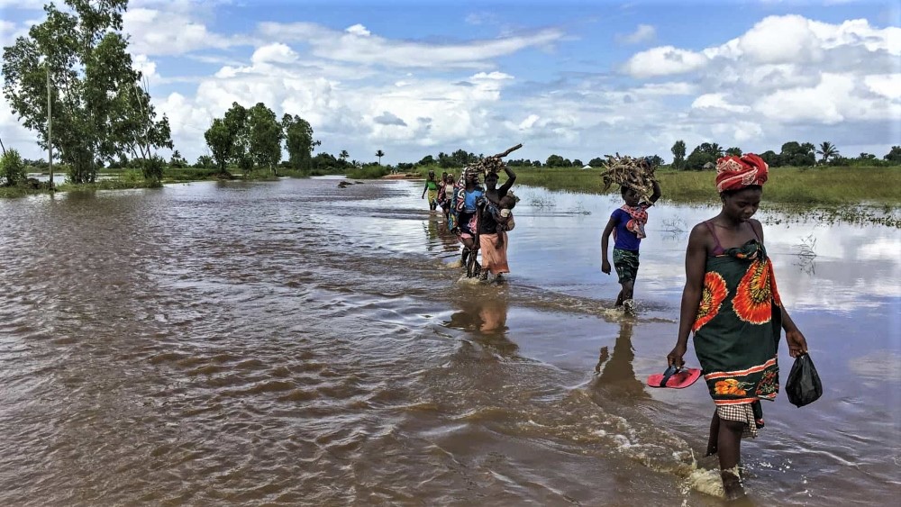 Gaza Sede de Pafuri isolada pelas cheias dos rios Limpopo e Nwanetsi.jpg