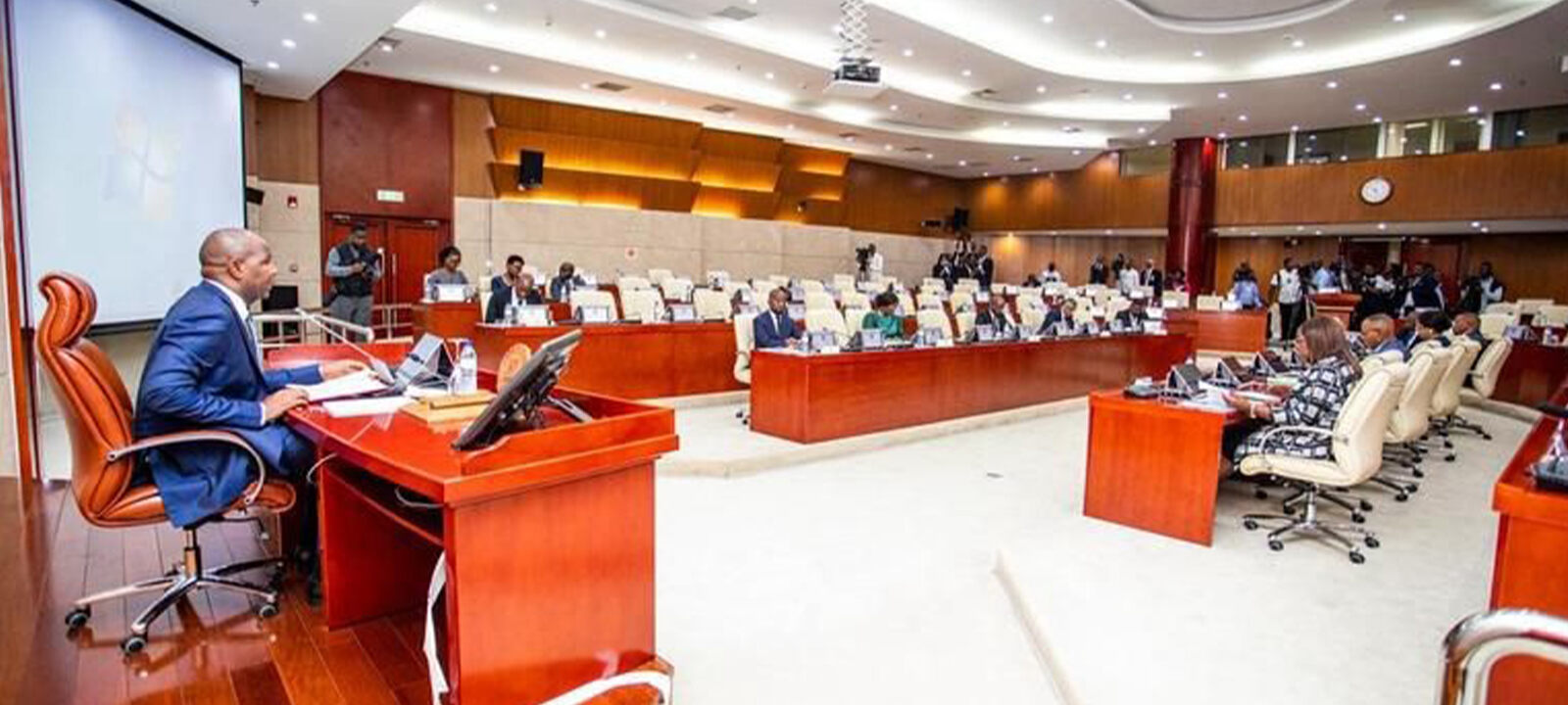 Conselho de ministros moz.jpg