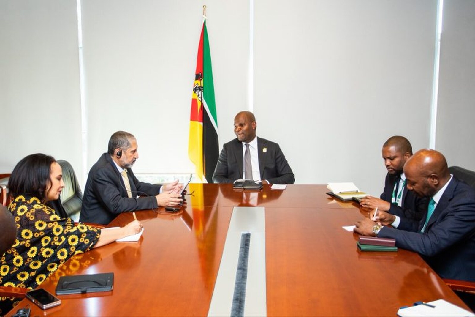 Abdullah KH Almusaibeeh BADEA e CHAPO.jpg