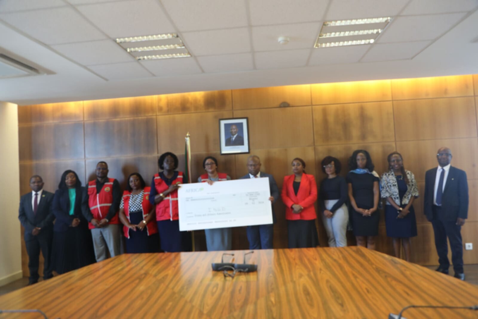 Carla Loveira donativo AFRICA 50.jpg