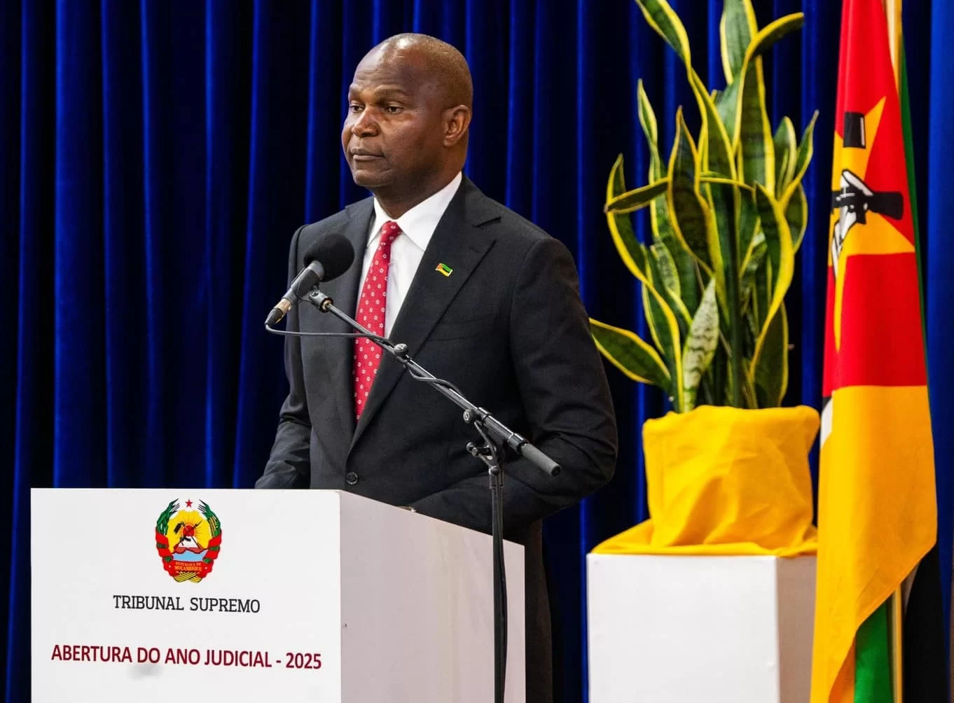 Daniel Chapo Presidente Mocambique.webp.webp