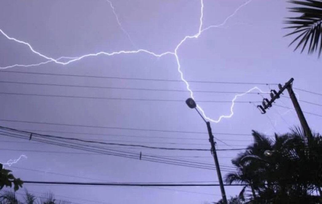 Descargas atmosfericas.jpg