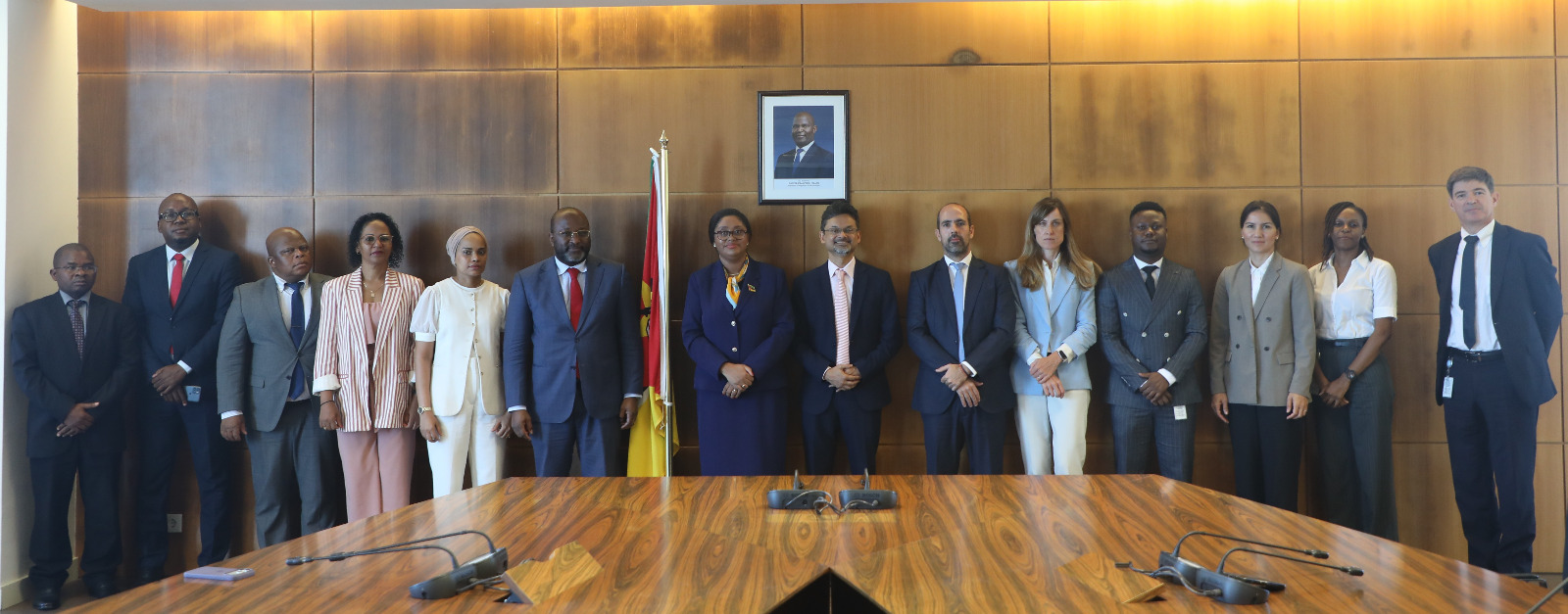 Ministerio das Financas e Banco Mundial reforcam dialogo sobre desafios macroeconomicos e impacto da.jpeg