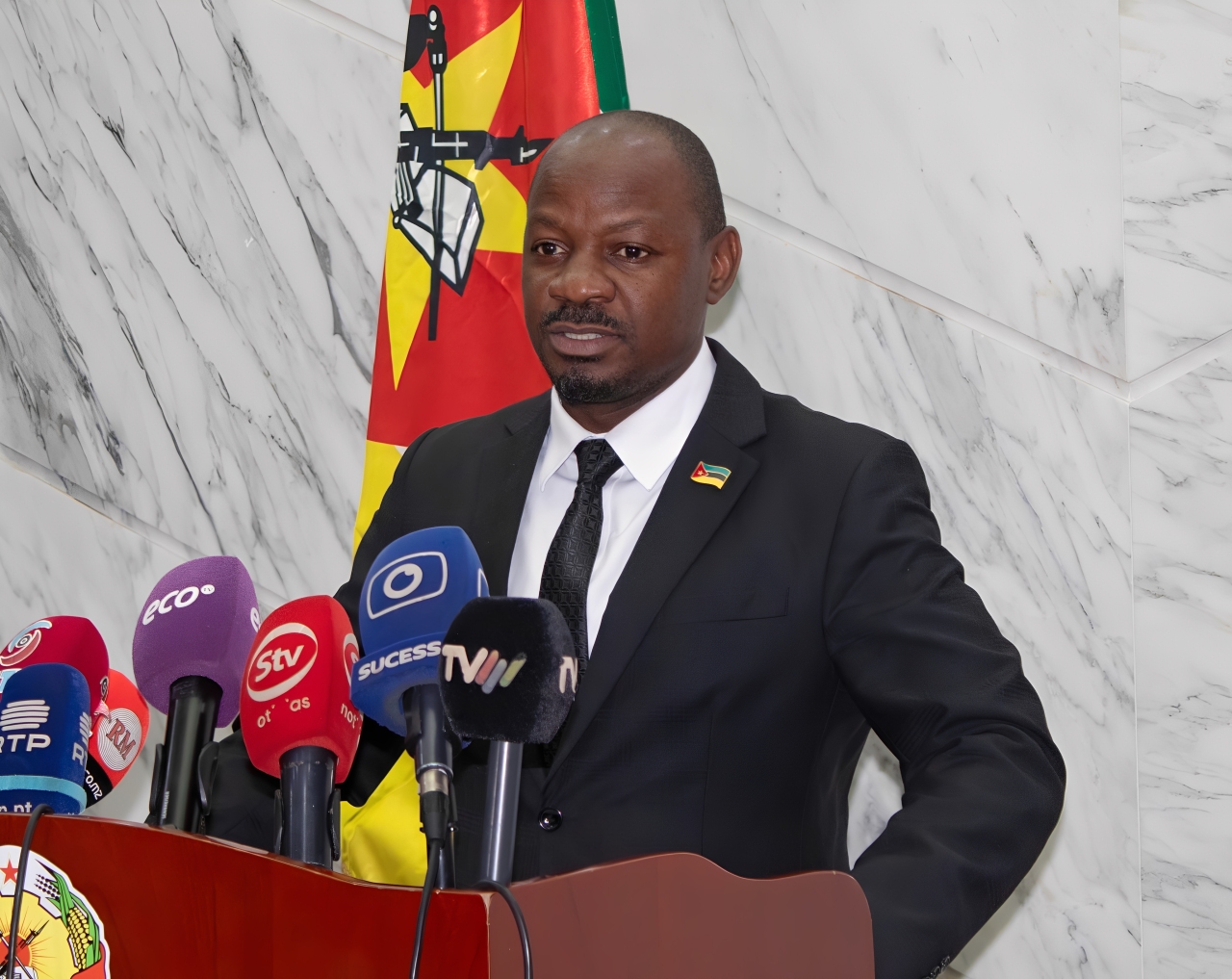 Porta voz do Governo inocencio impissa.jpg