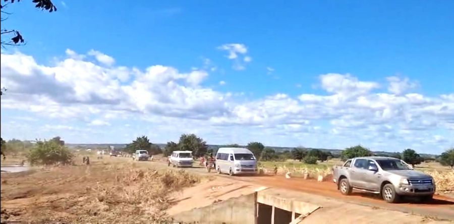 REABERTA ESTRADA.jpg