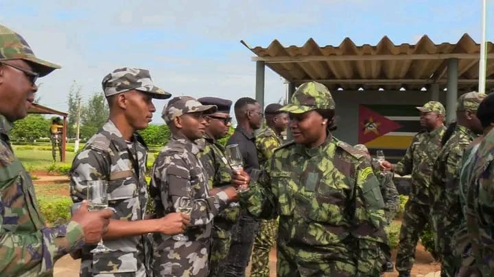 Sargentos recem promovidos.jpeg