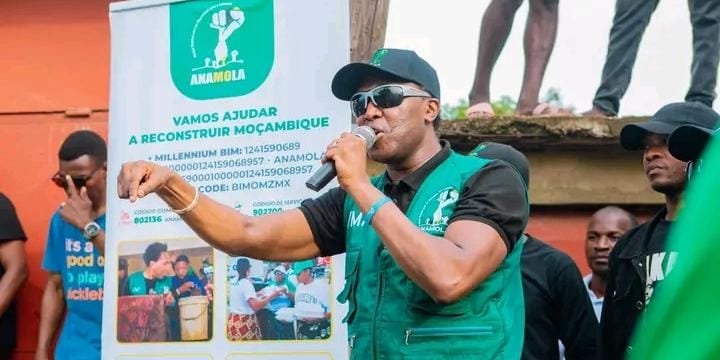 Venancio Mondlane 4.jpeg