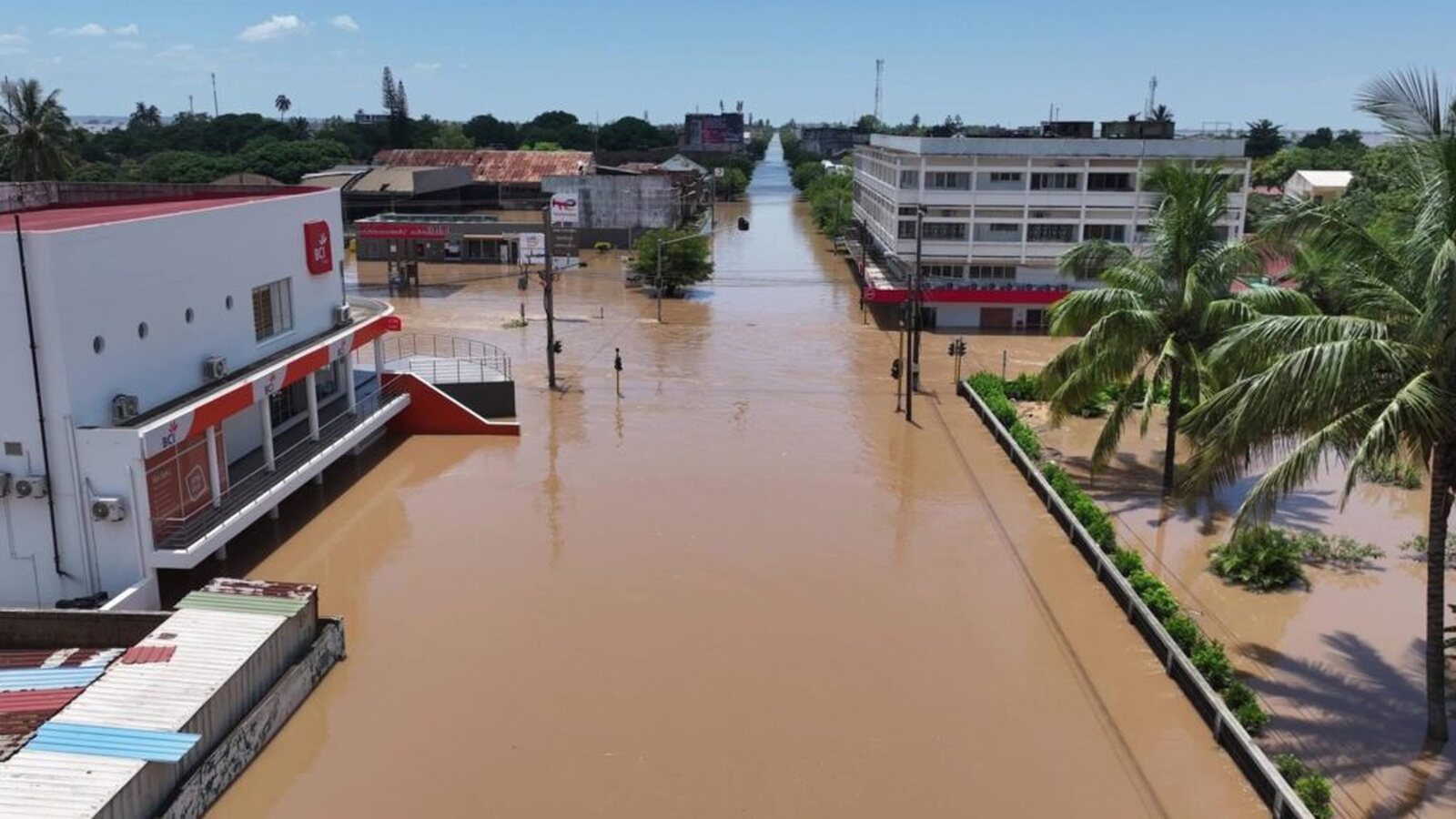 Inundacoes xai xai.jpg