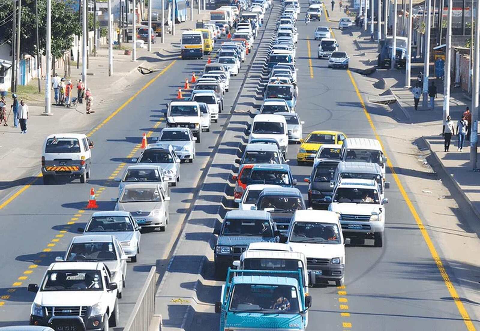 Trafego rodoviario Circular de Maputo.jpg