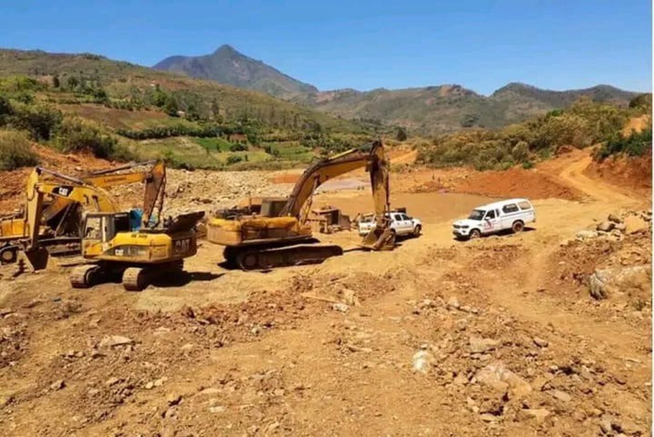 Atividade mineira Manica.jpg