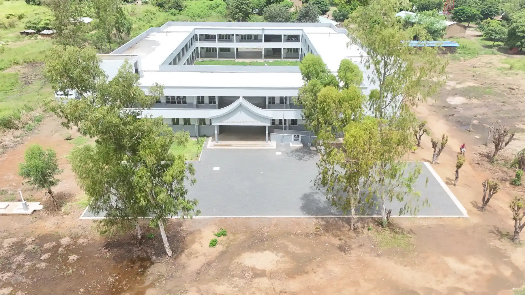 Escola basica.webp.webp