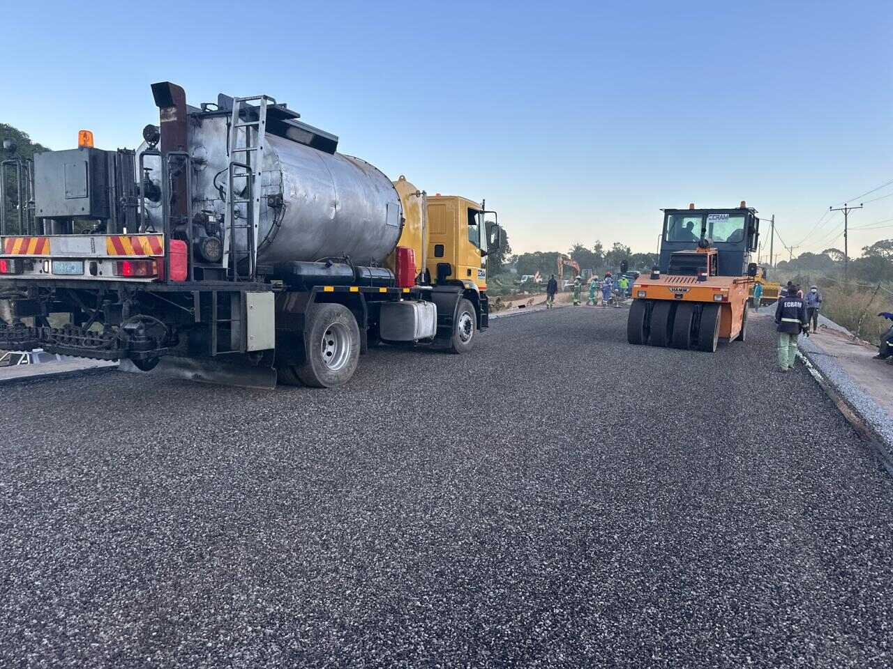 Estrada Namialo Anchilo.jpg