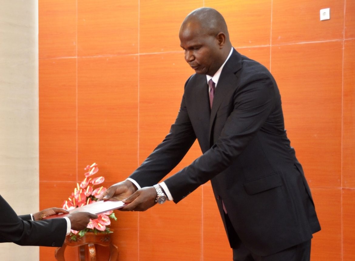 Chapoaa a aaaled.jpg