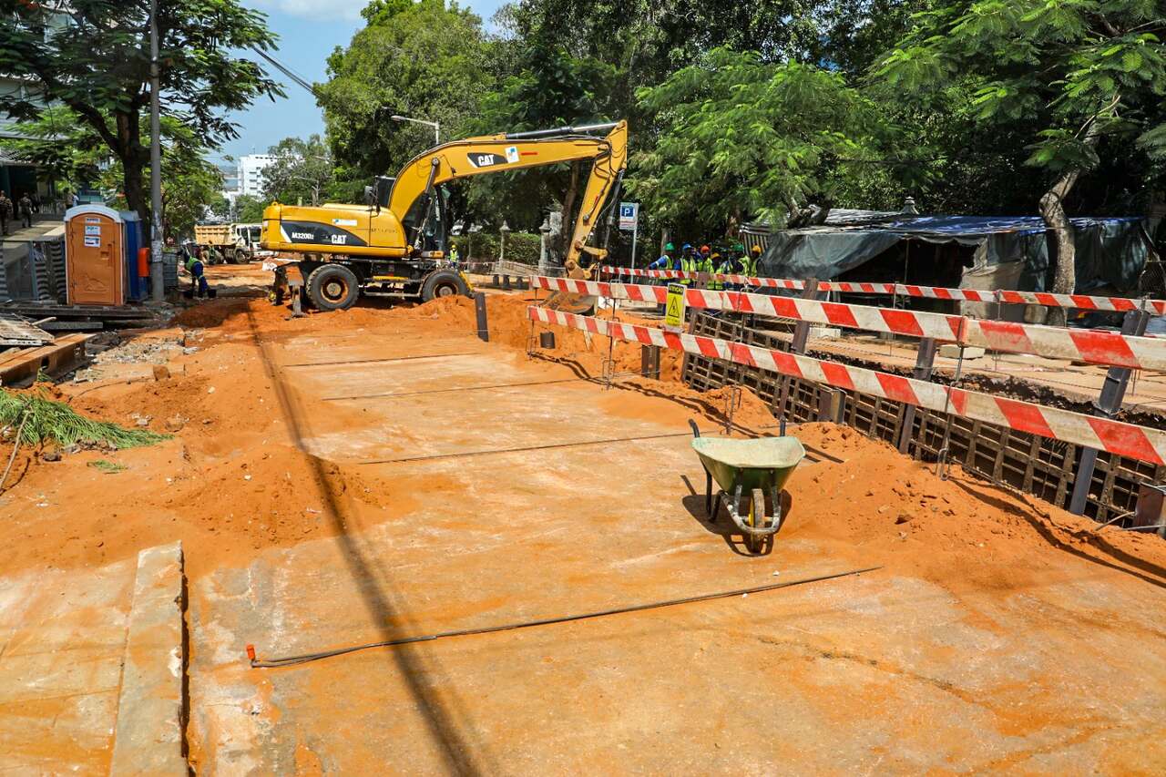 Obras na cidade de maputo.jpg
