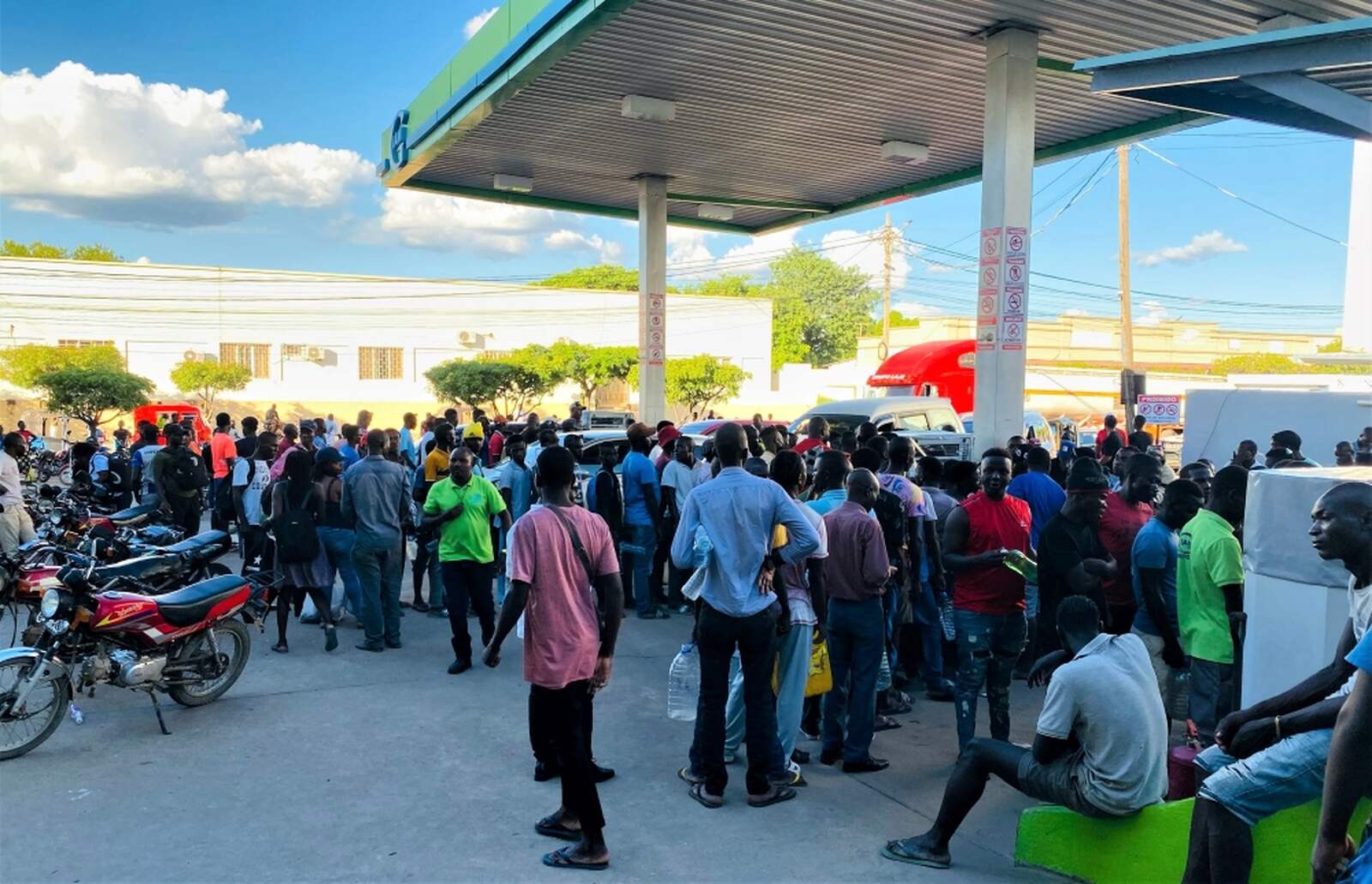 Crise combustivel Lichinga.jpg