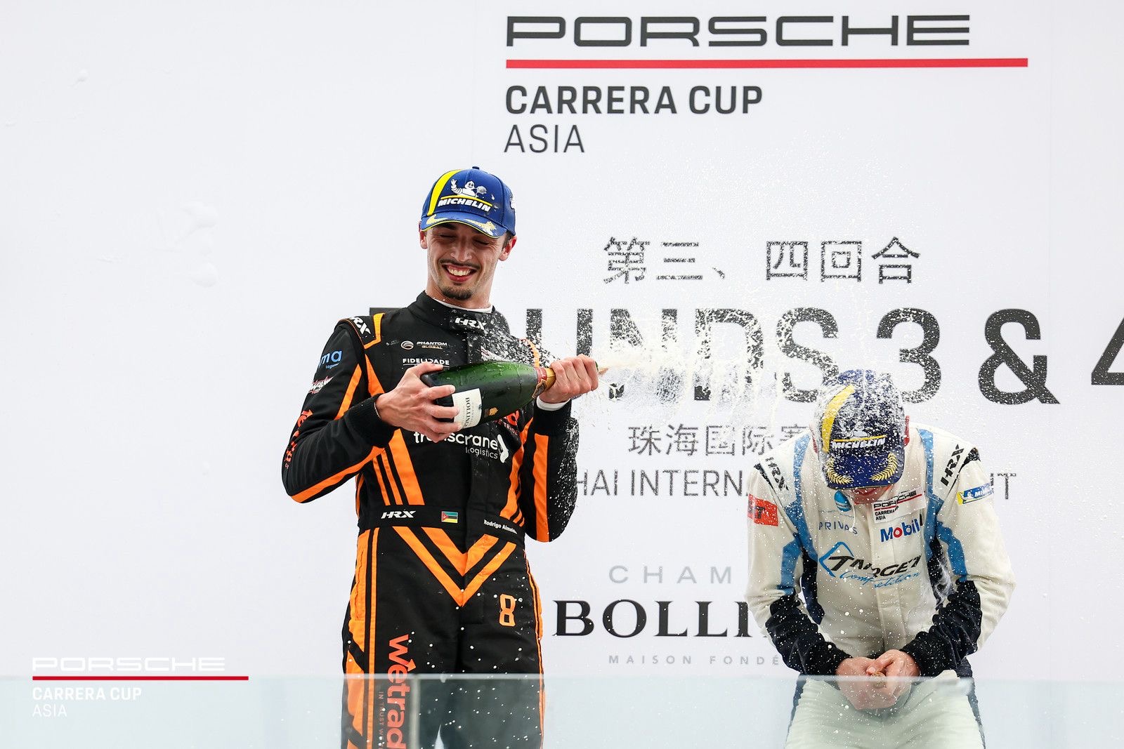 Rodrigo Almeida sobe ao podio em Zhuhai1.jpeg