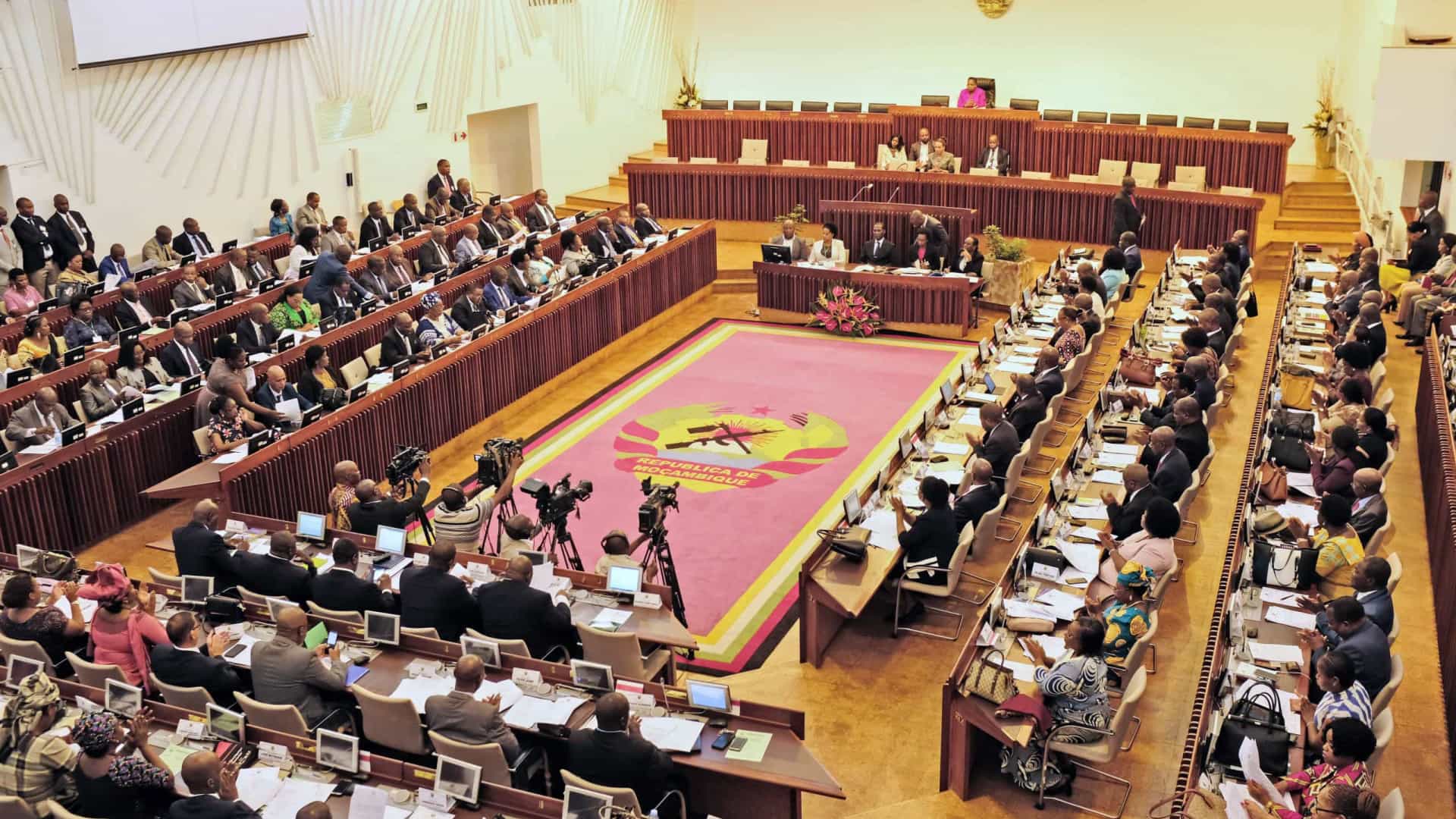Assembleia da republica.jpg
