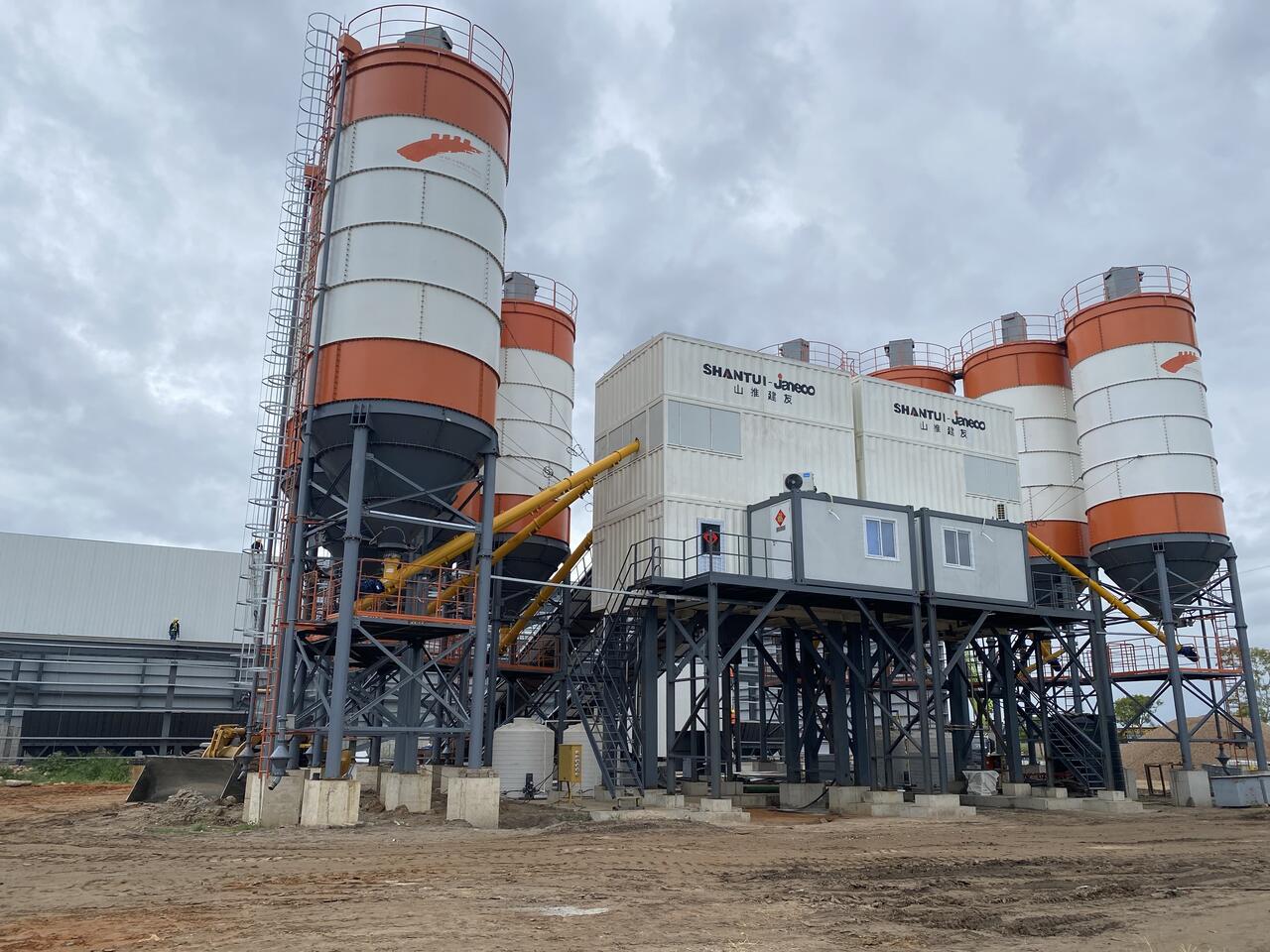 Central de betao na costa do sol.jpg