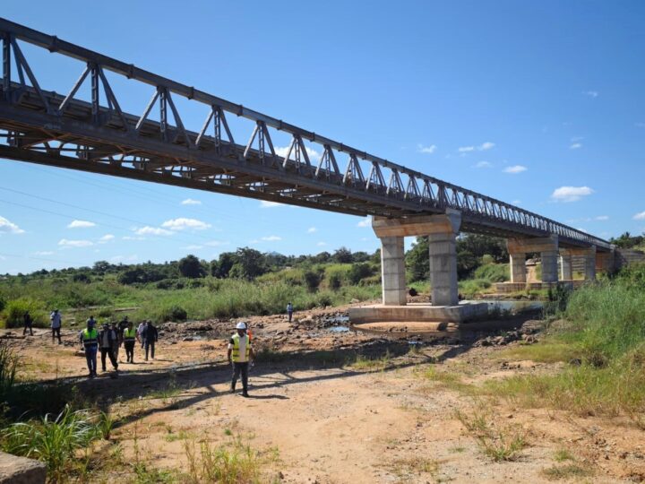 Missão do Banco Mundial avalia obras na Zambézia