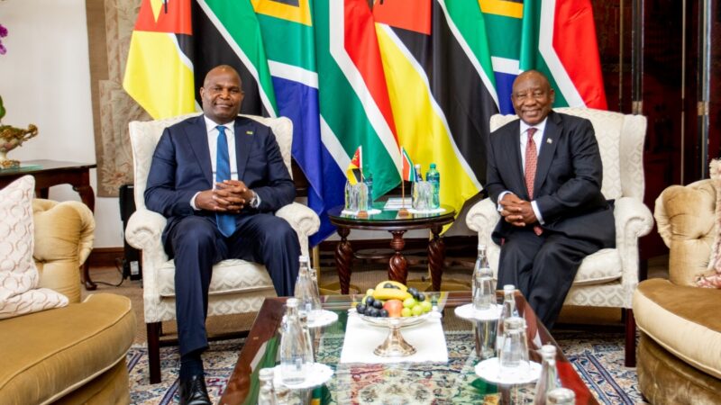 Chapo reúne-se com Ramaphosa – Jornal Notícias