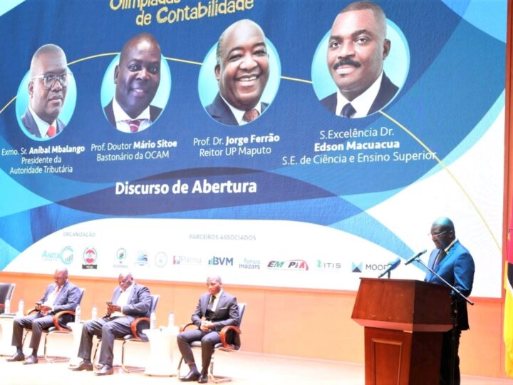AT reitera compromisso na formação de contabilistas